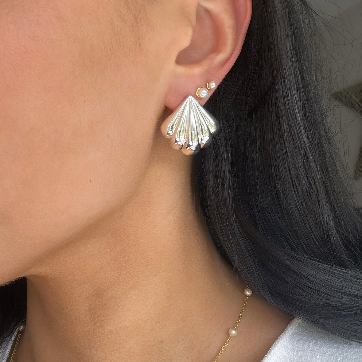 Shell Earrings (Silver)