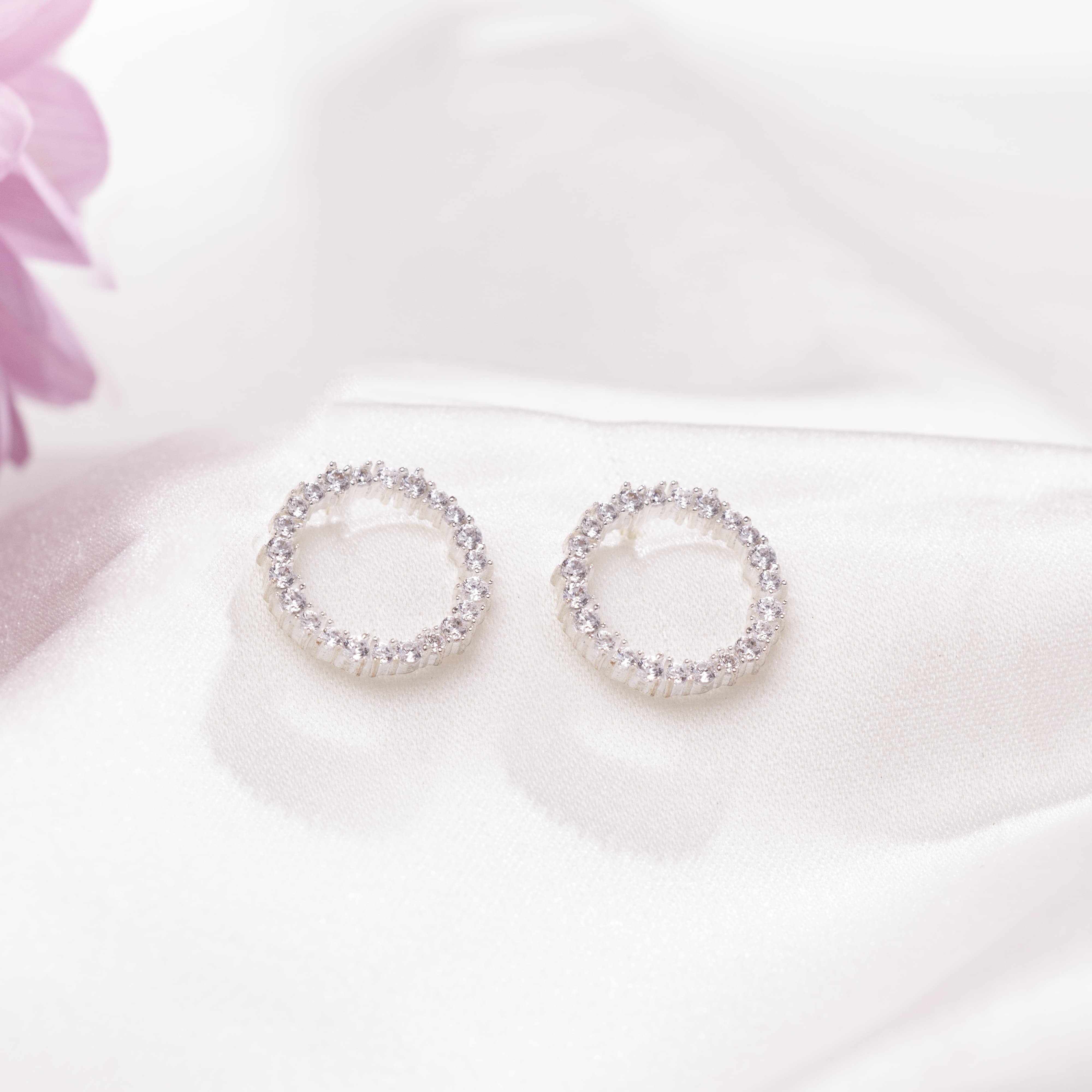 Orb Earrings (Silver)