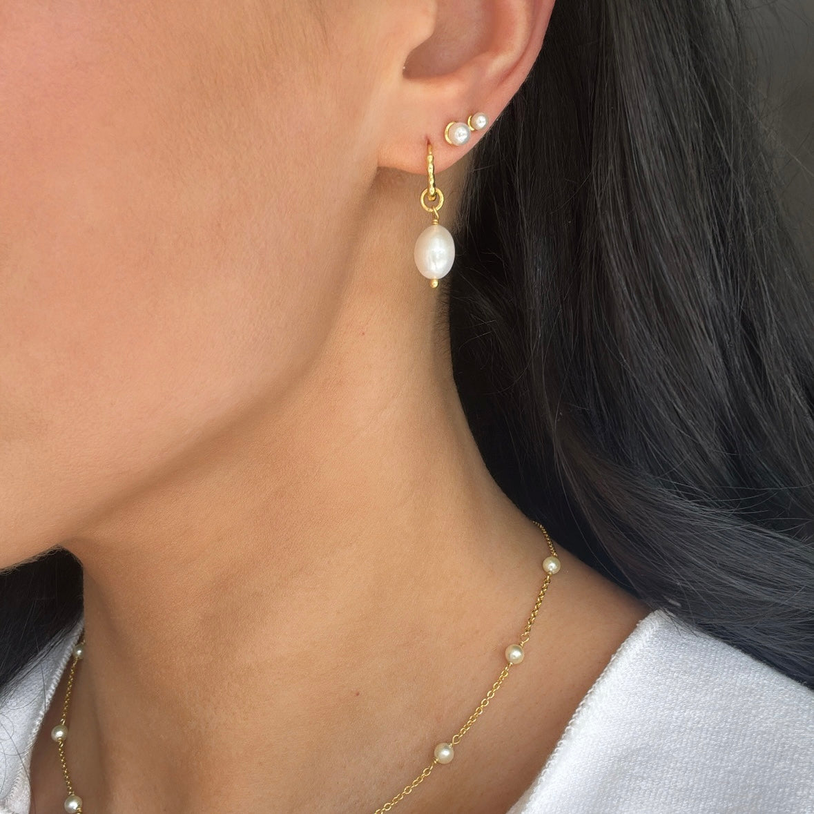 Pearl Ripple Huggies (Gold)