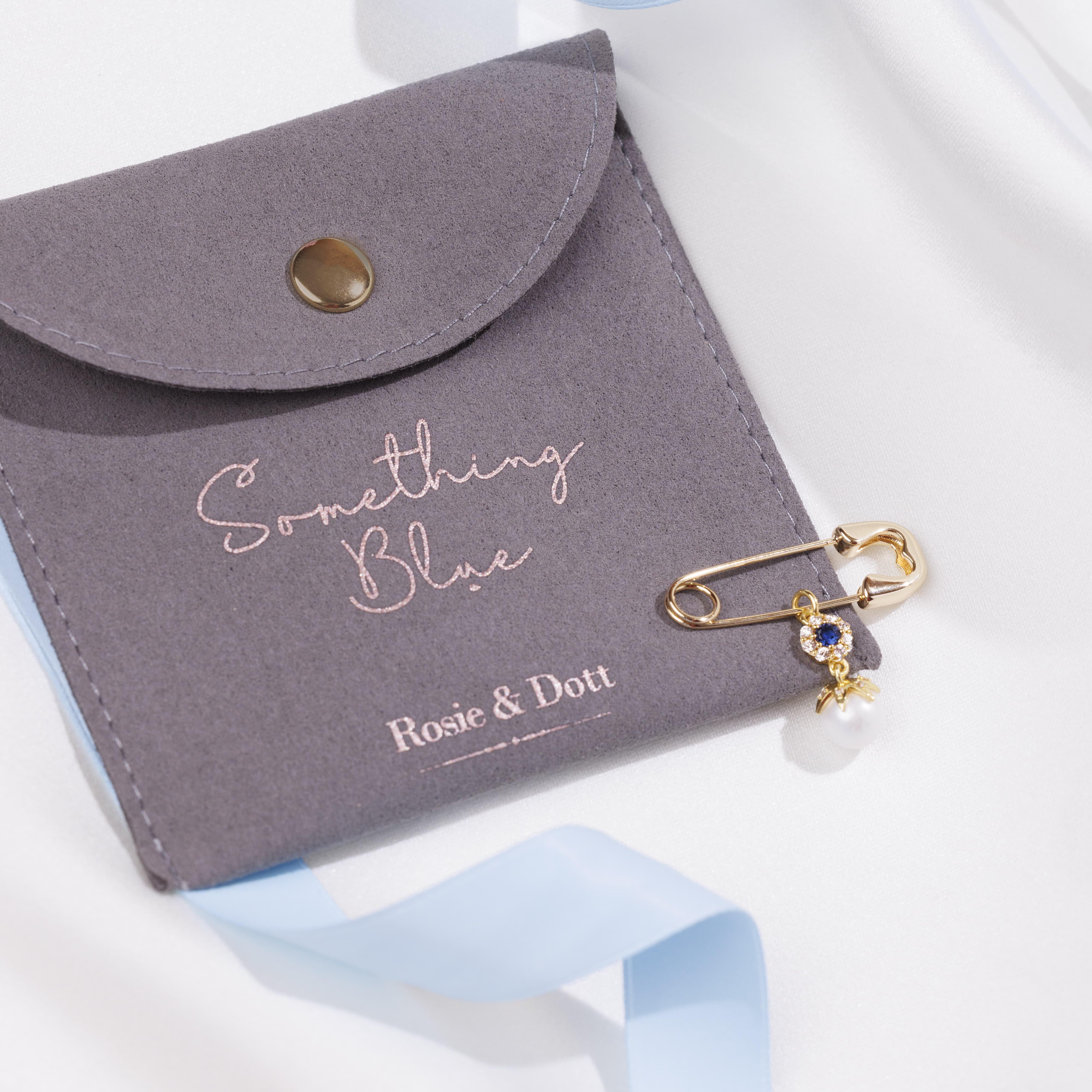 Something Blue Pin - Sapphire Rose (Gold)