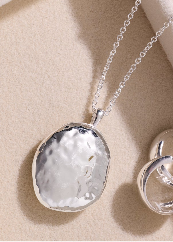 Locket Necklace (Silver)