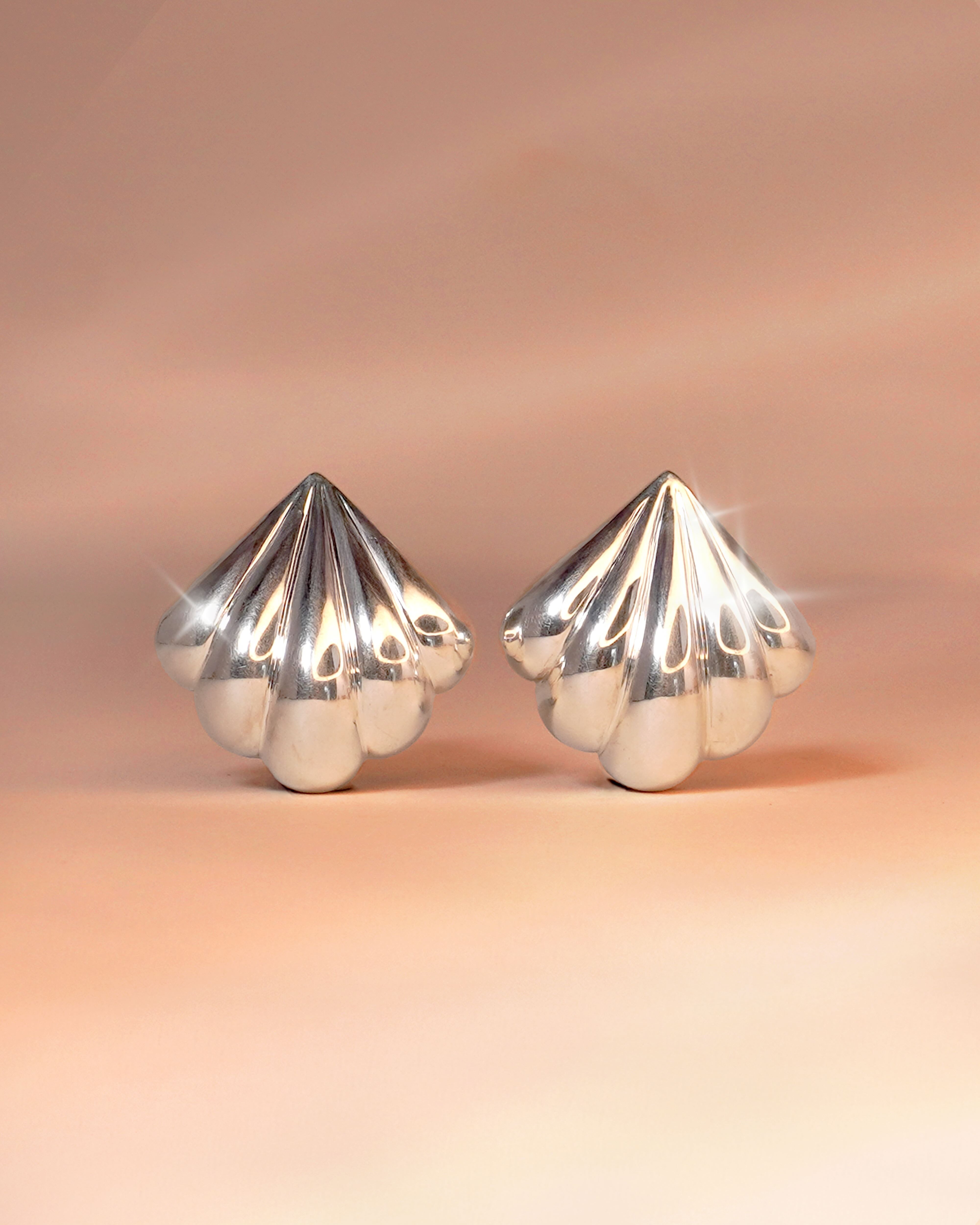 Shell Earrings (Silver)