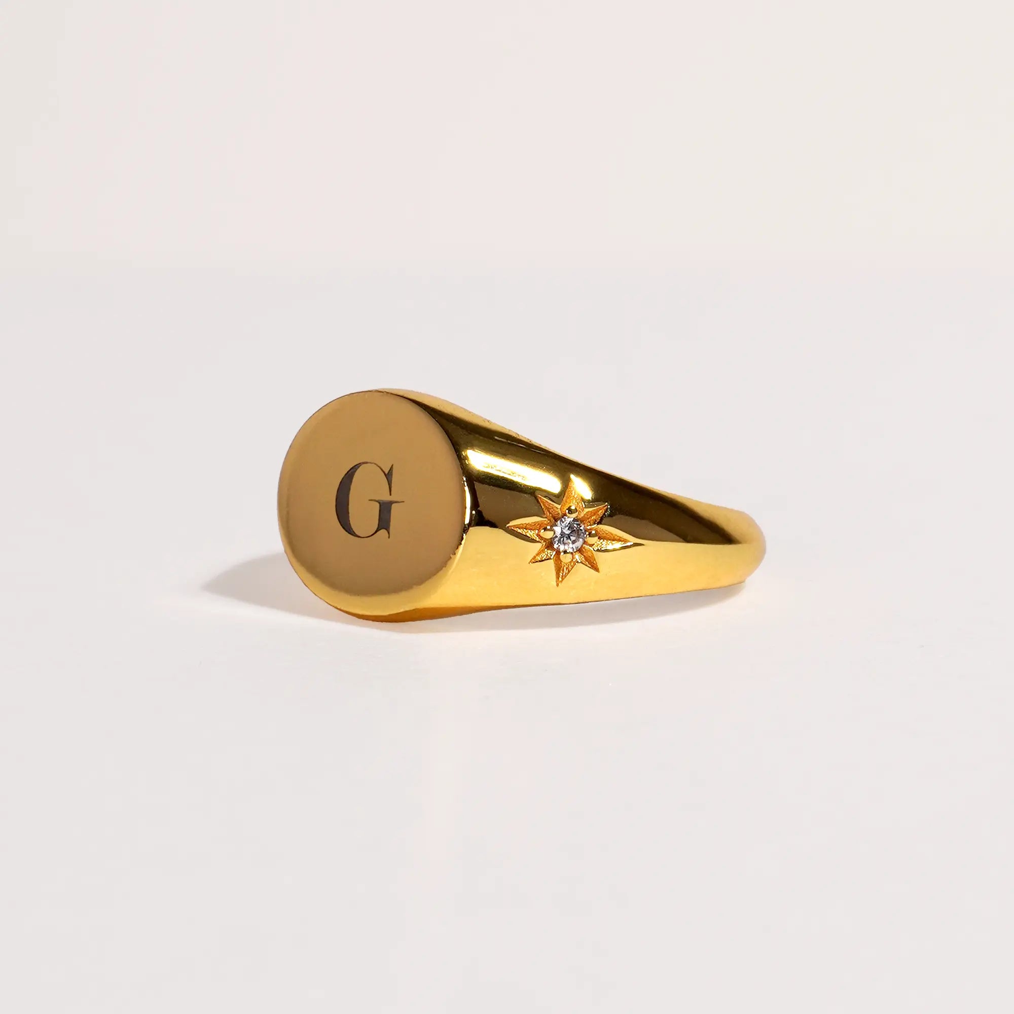 Signet Initial Ring (Gold)