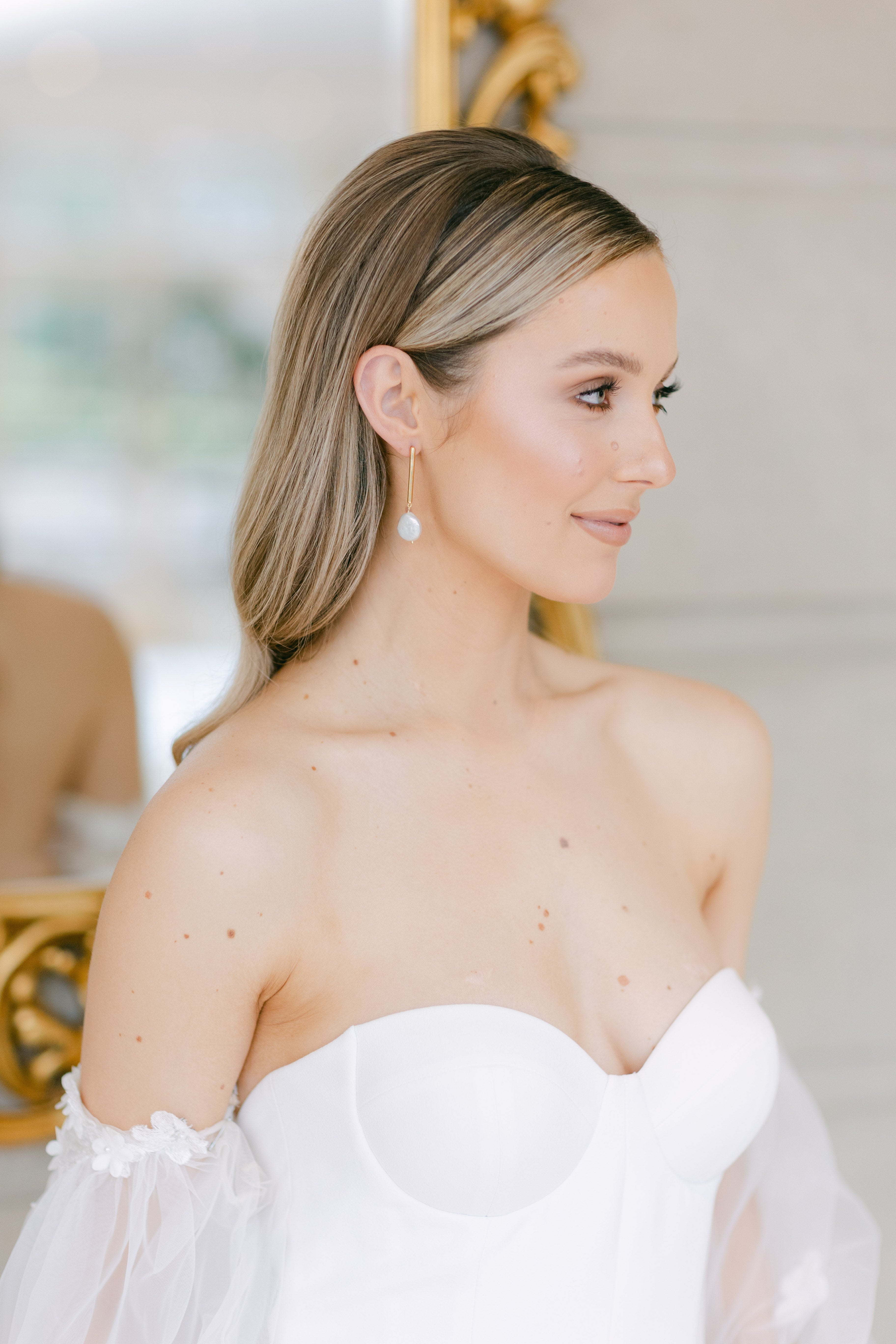 Danú Earrings (Gold)