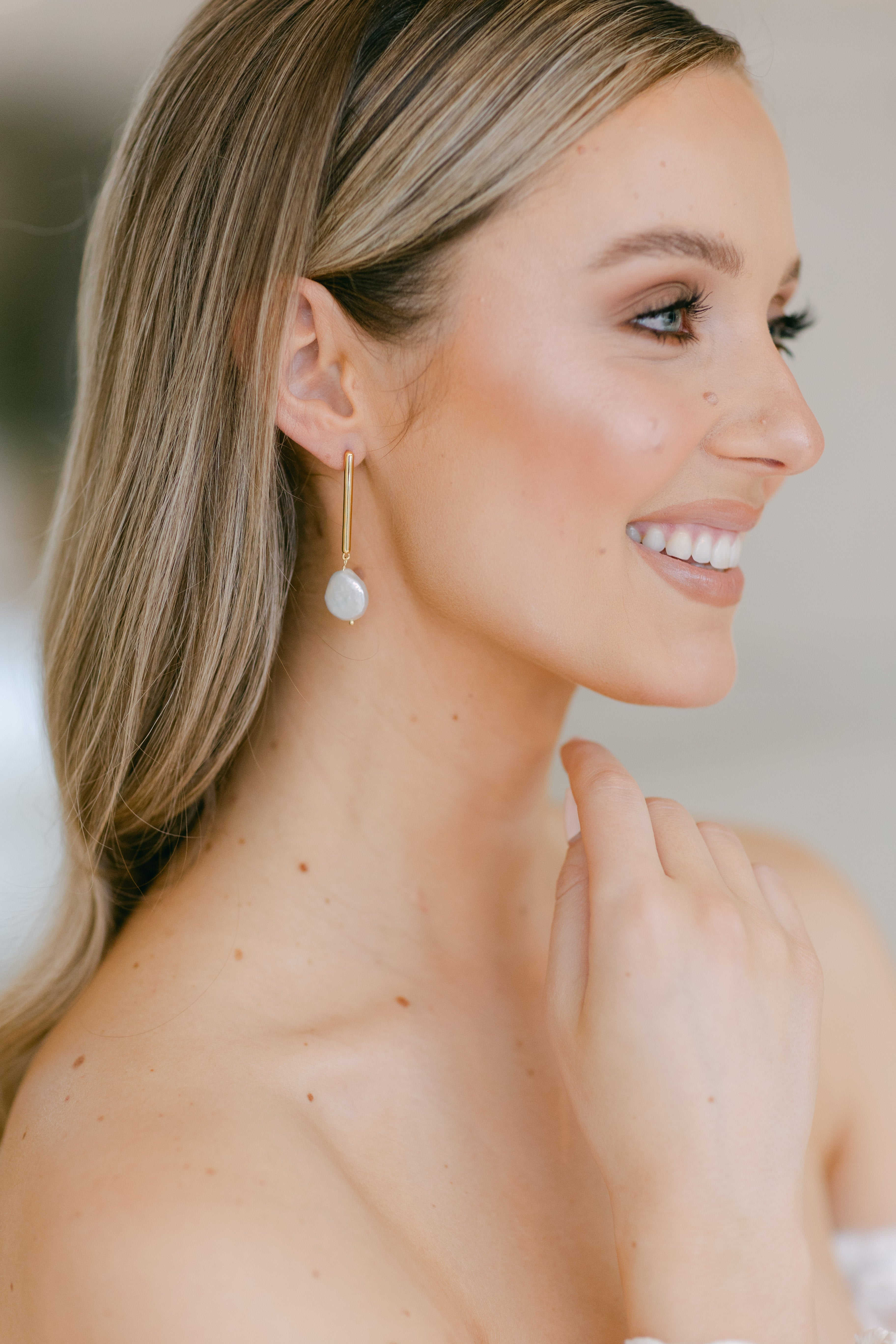 Danú Earrings (Gold)