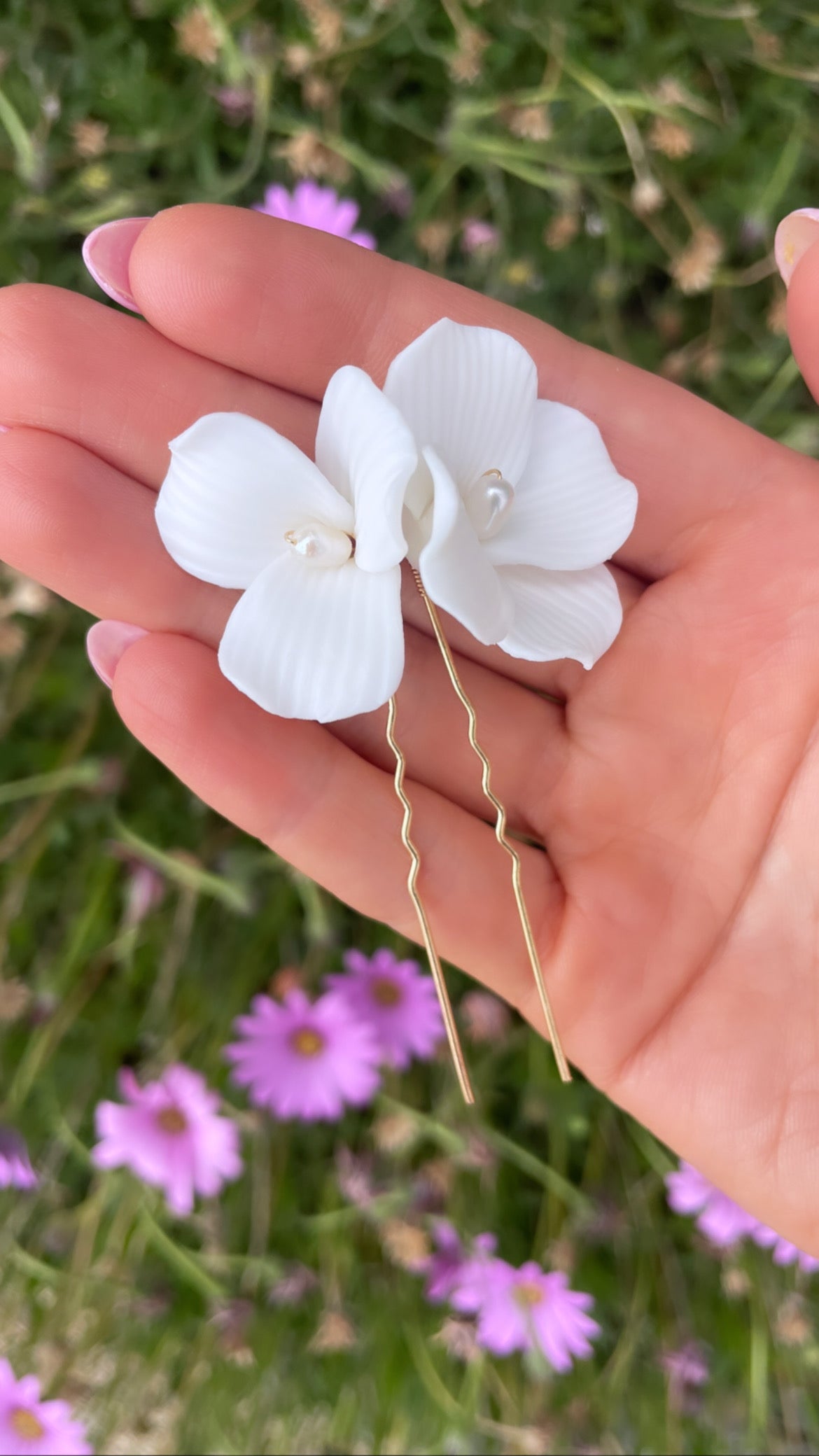 Double Daisy Pin