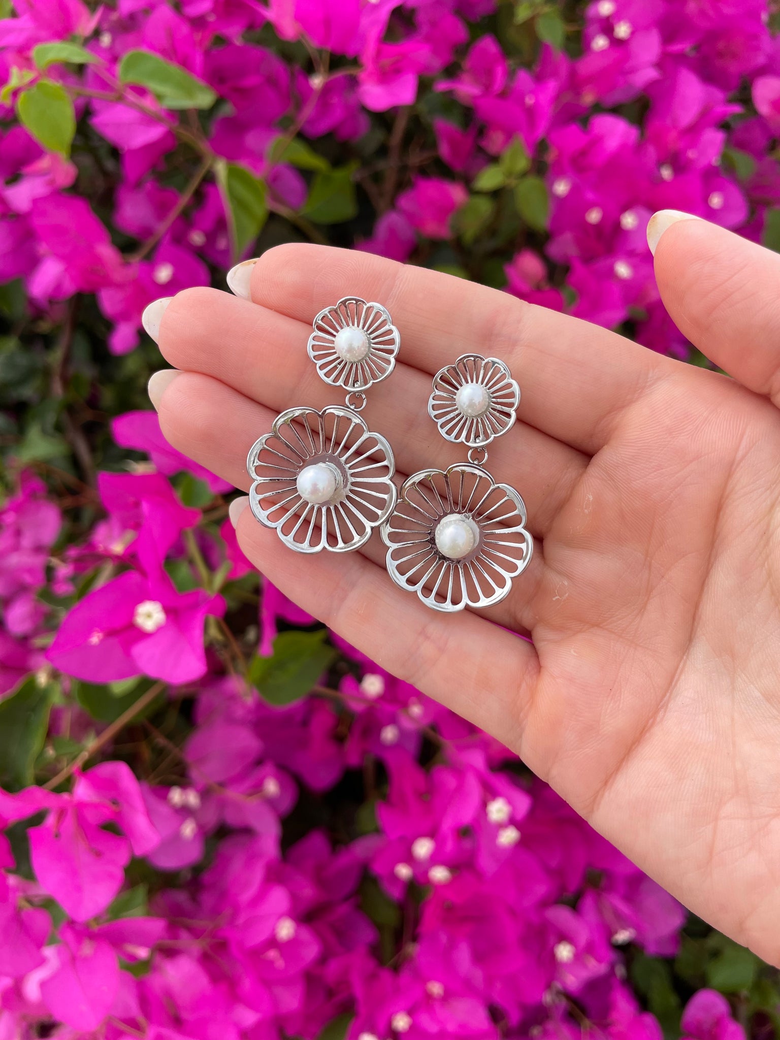 Poppy & Pearl Earrings (Silver)