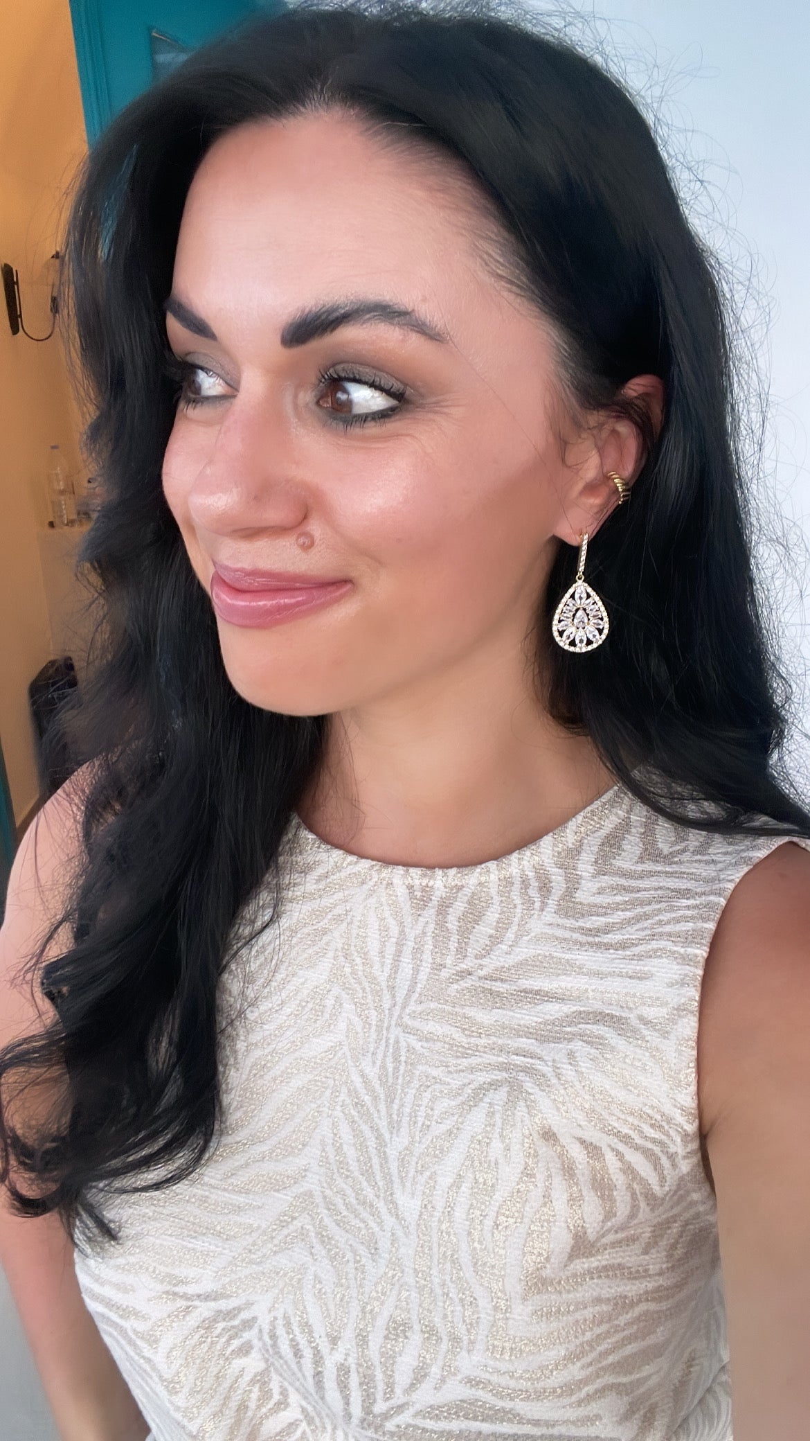 Crystal Drop Earrings (Gold)