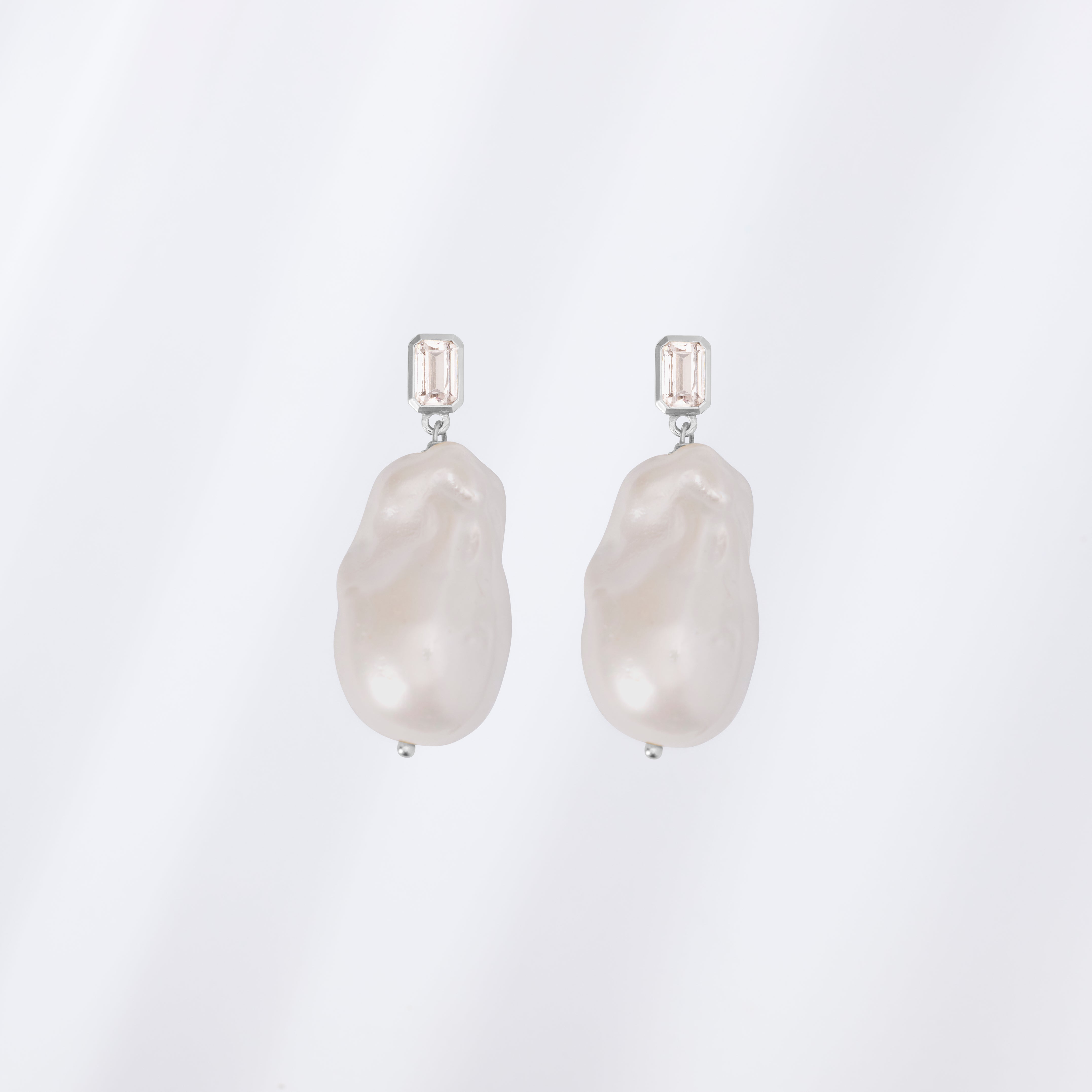 Baroque Pearl Earrings (Emerald)