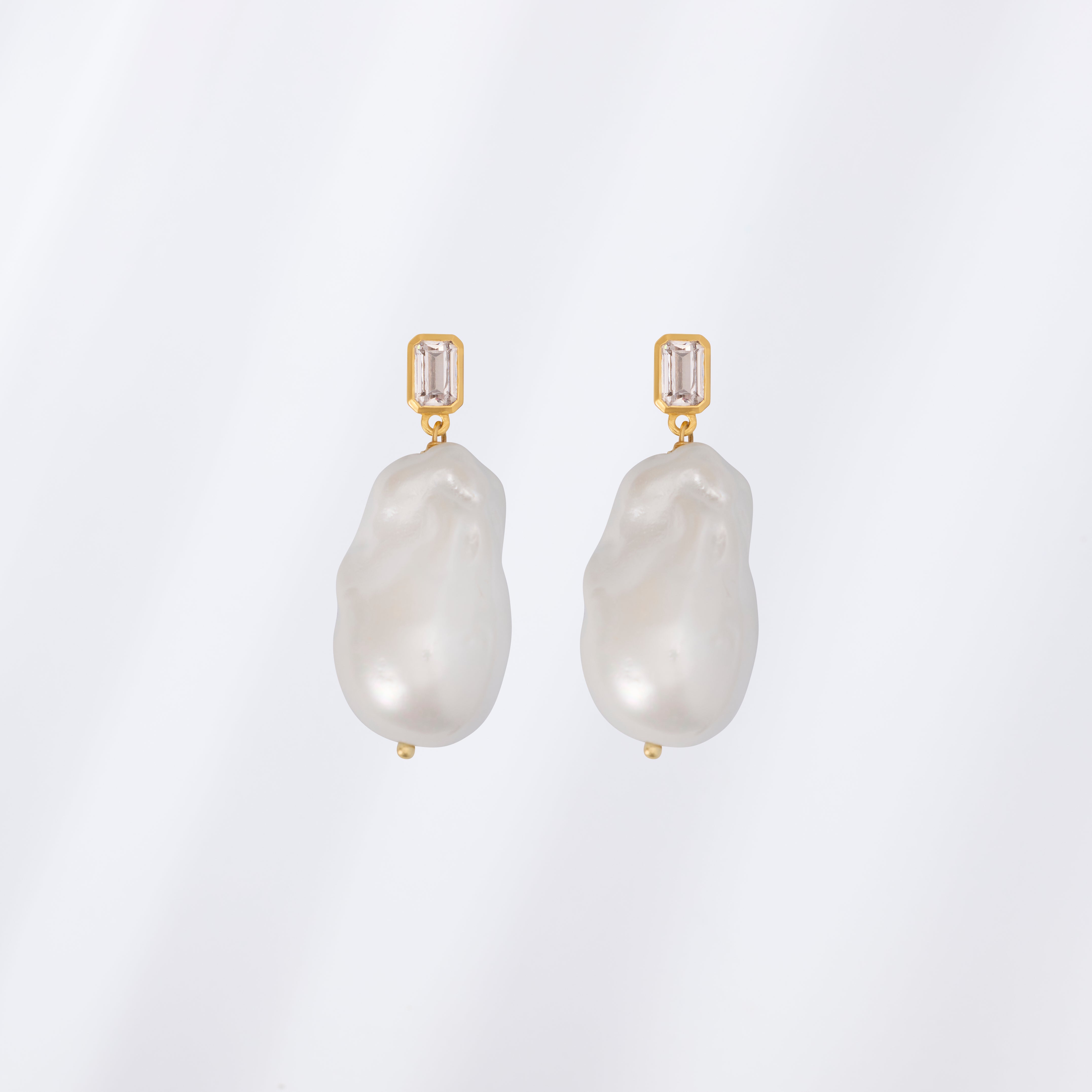 Baroque Pearl Earrings (Emerald)