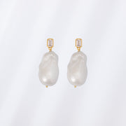 Baroque Pearl Earrings (Emerald)