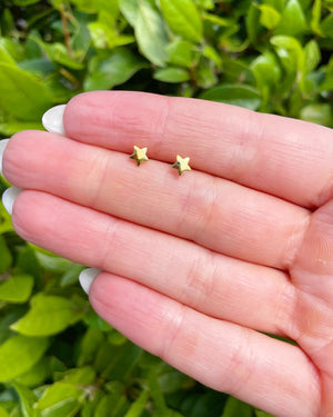 Mini Star Studs (Gold)