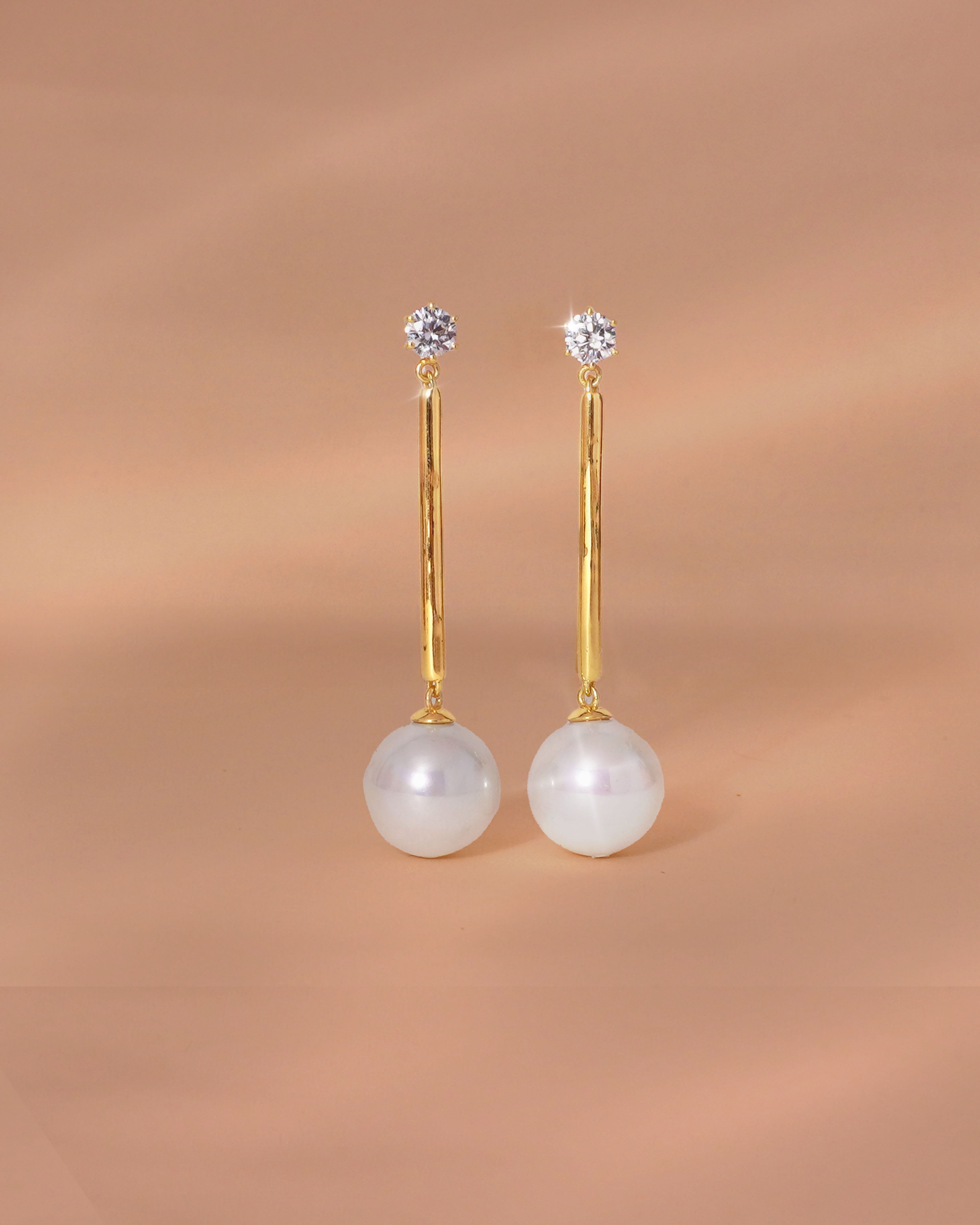 Classic Pearl Drop Earrings (Gold)