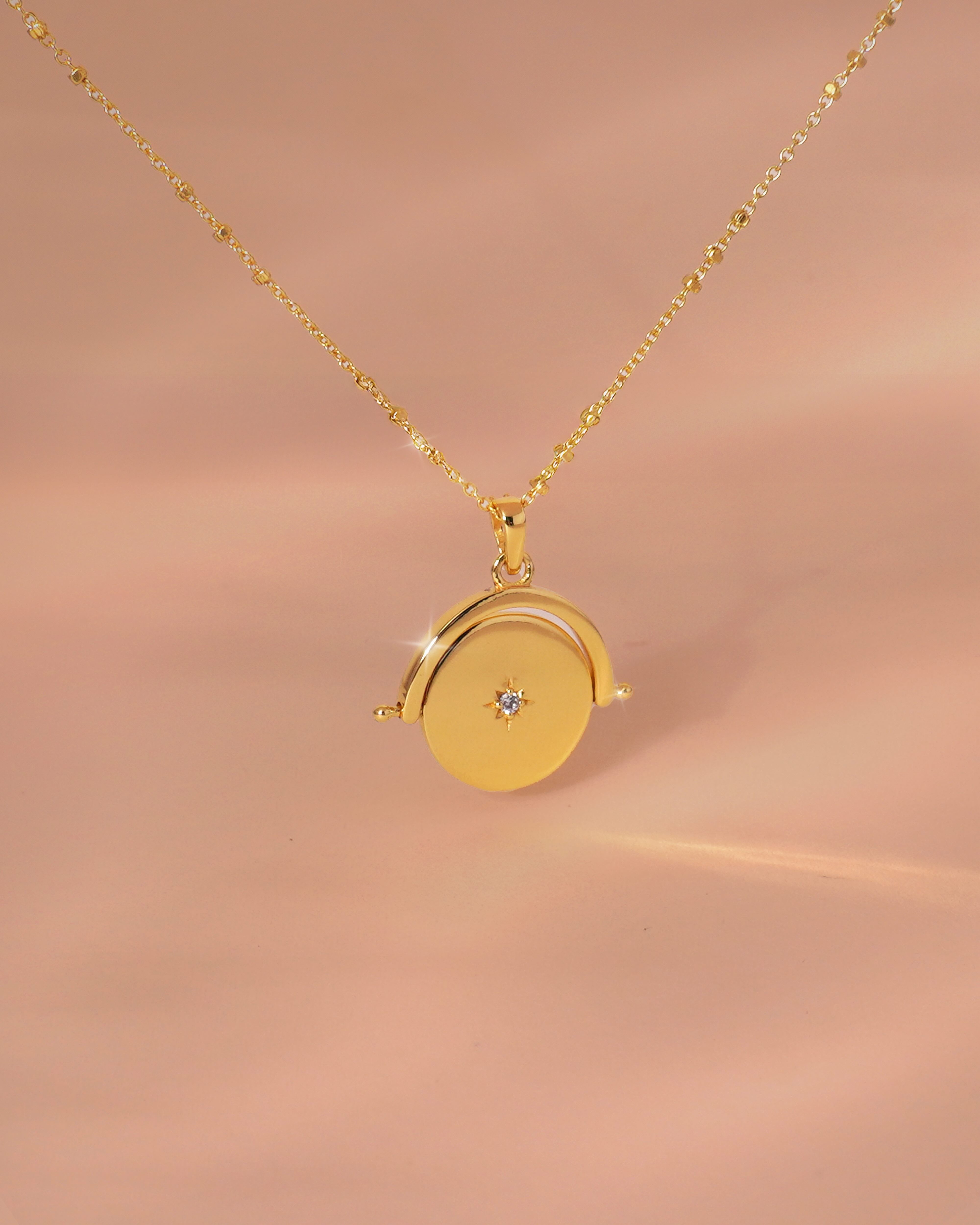 Spinning Disc Necklace (Gold)