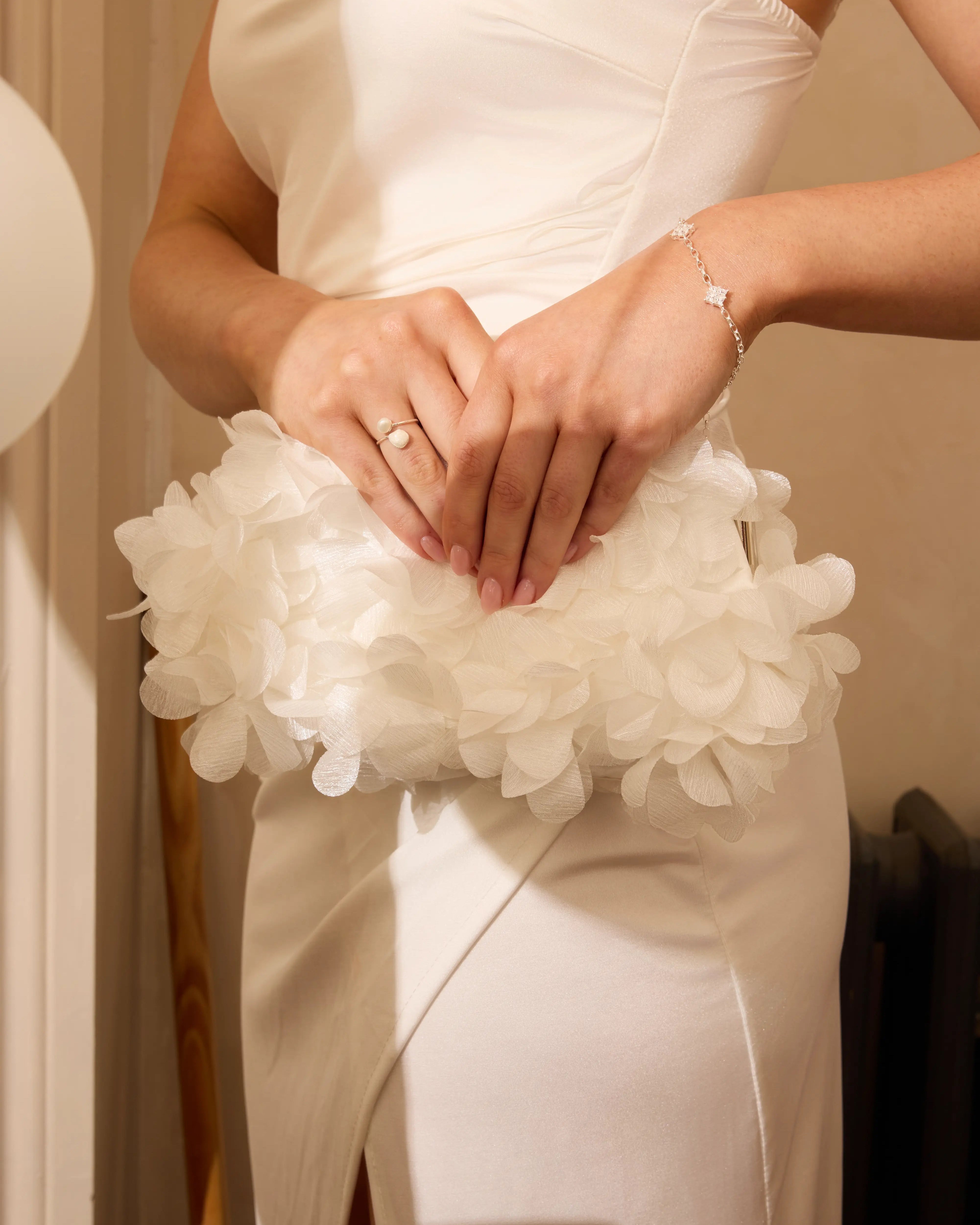 Fleur Clutch (Silver)