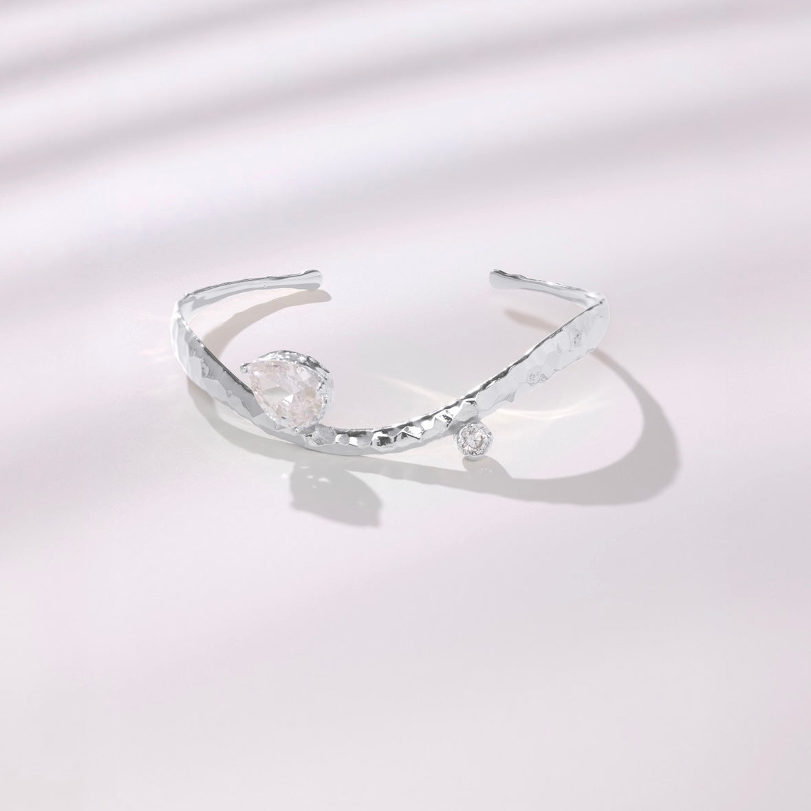 Wave Bangle - Silver