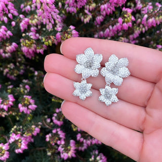 Daisy Drop Earrings (Silver)