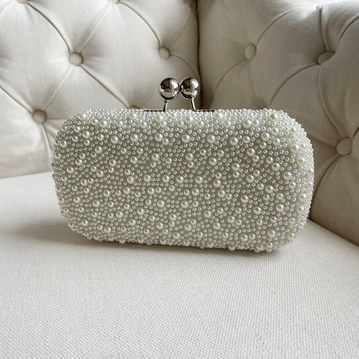 Cluster Pearl Clutch Bag (Silver)