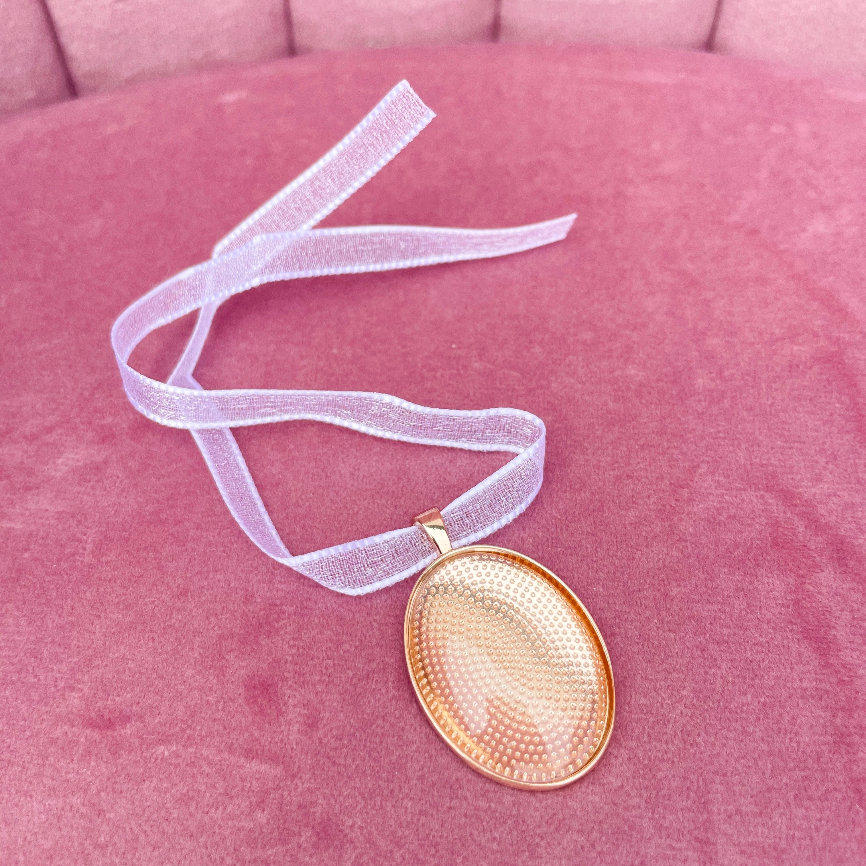 Oval Charm (Gold)
