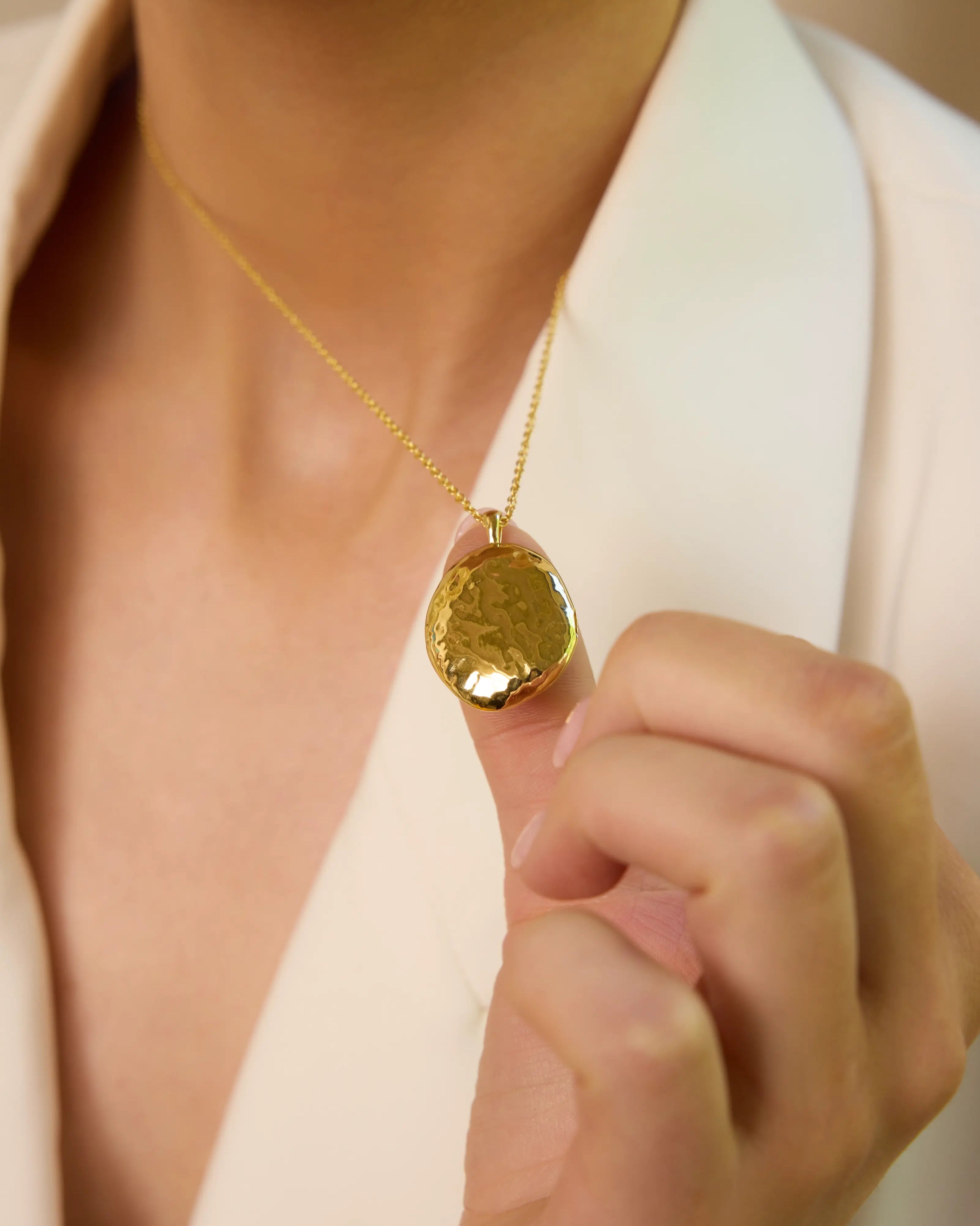 Locket Necklace (Gold)