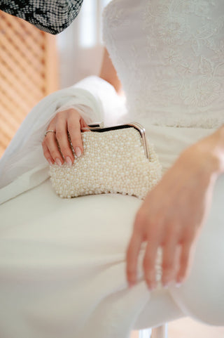 Soft Pearl Clutch (Gold)