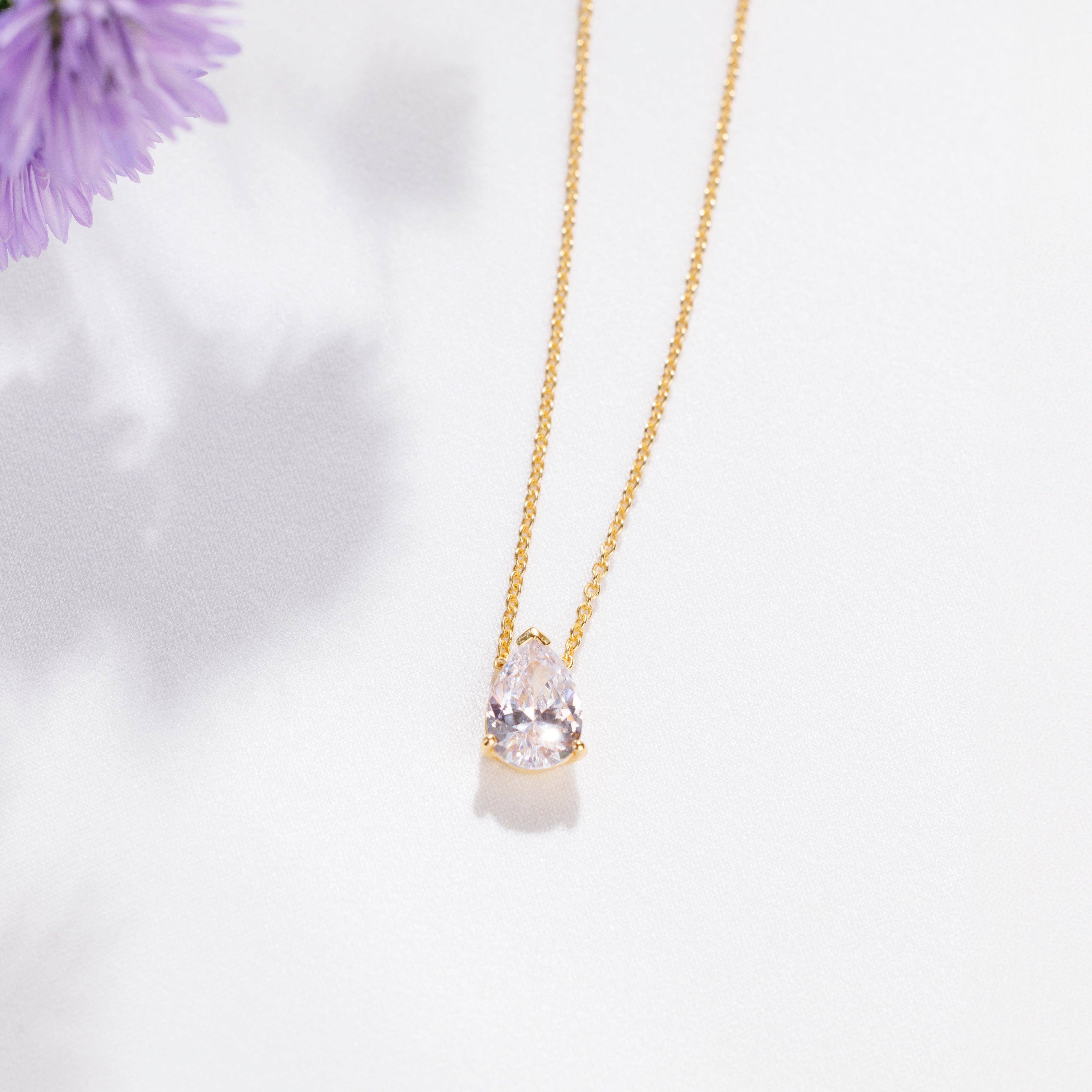 Pear Drop Necklace (Gold)