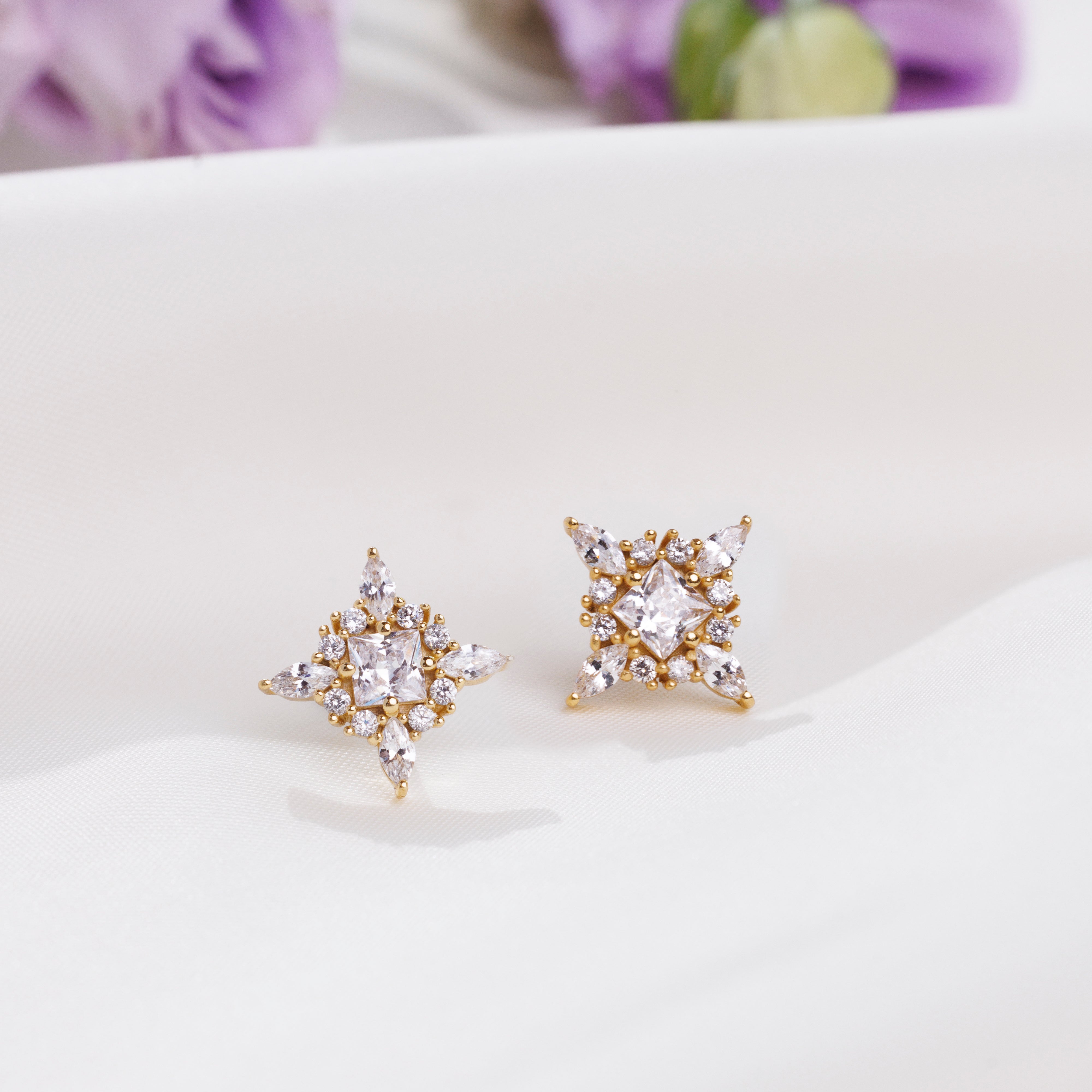 Vintage Studs (Gold)
