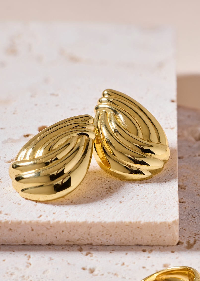 Almond Twist Earrings (Gold)