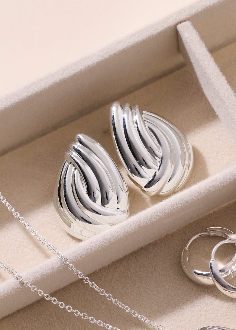 Almond Twist Earrings (Silver)
