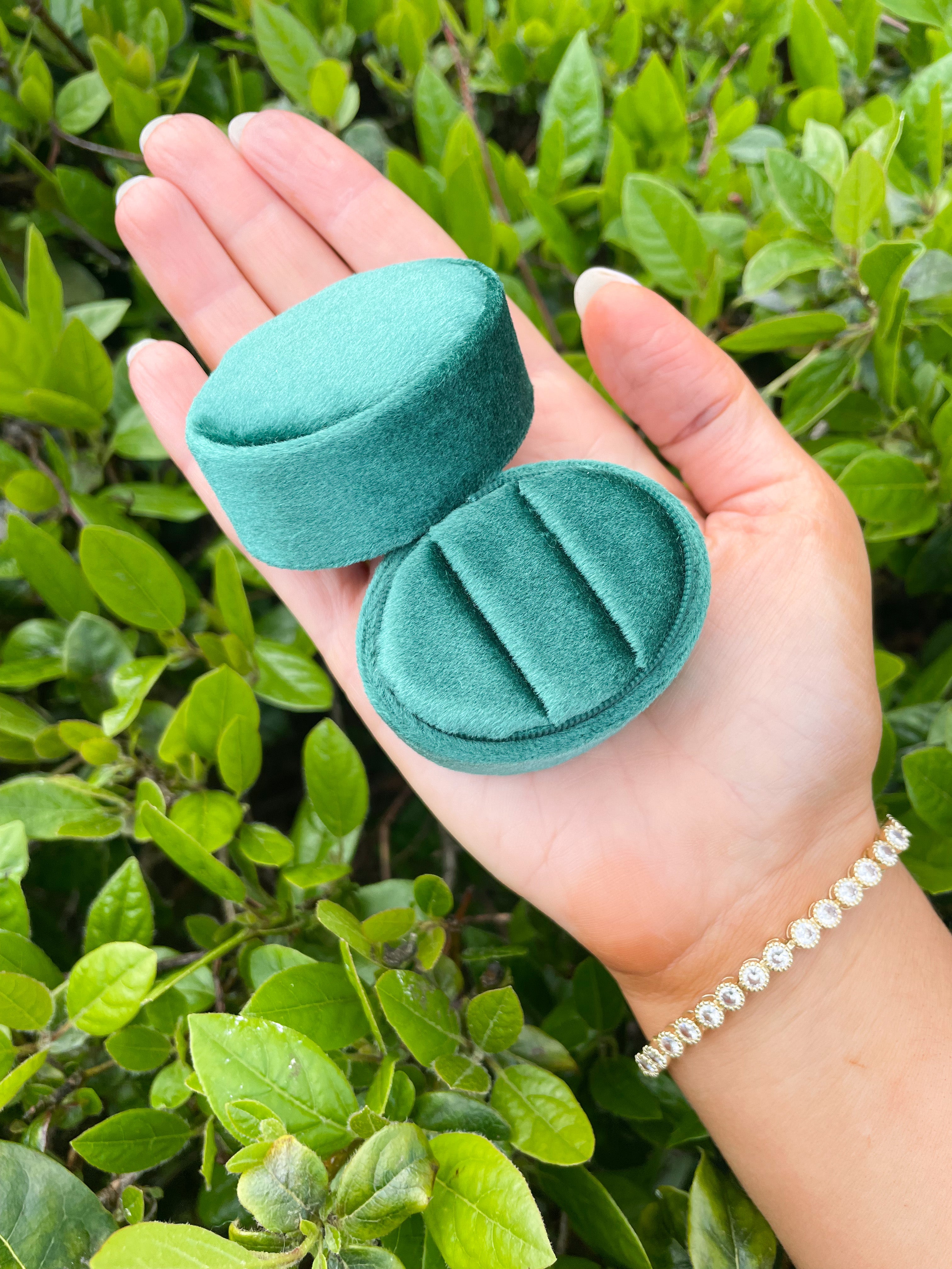 Green velvet online ring box